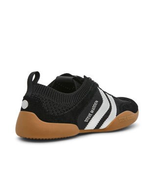 STEVE MADDEN BISCOTTI レトロコートニットスニーカー ブラックシルバー