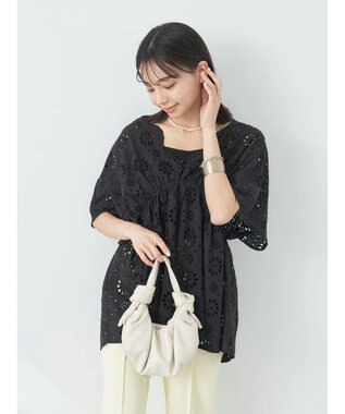 earth music&ecology コットンレースＶネックブラウス Off White