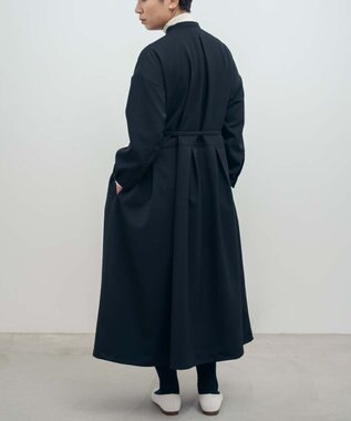 muuc 〈2WAY〉〈シワになりにくい機能素材〉〈サステナブル素材〉〈ウールライク肉厚生地〉〈オンオフ着られる〉ワンピース ＆ ドレスコート ブラック