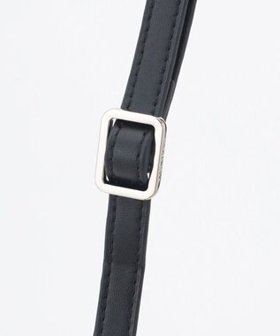 Y'SACCS 【大人のおしゃれ手帖11月号掲載】本上まなみ×Y'SACCS タックラウンドスマートポシェット ブルー