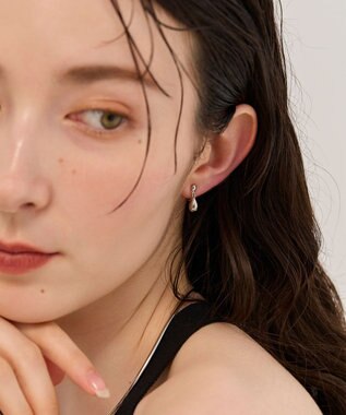 Phoebe 〈金属アレルギー対応/痛くないシリーズ〉スイングドロップライトフィットイヤリング　シルバー/ニッケルフリー シルバー