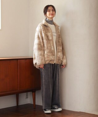 Green Parks スタンドボアジャケット Beige