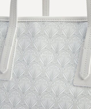 LIBERTY. アイフィス リトル マールボロ トートバッグ ホワイト