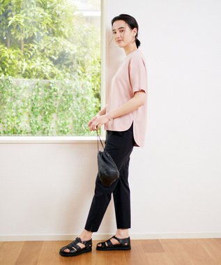 UNFILO FINE MOVE テーパードパンツ ブラック