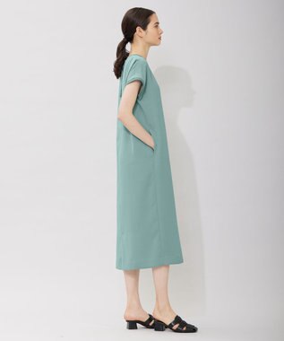 ICB 【接触冷感・UVケア・速乾・洗える】FluidBackSatin ワンピース セラドン系