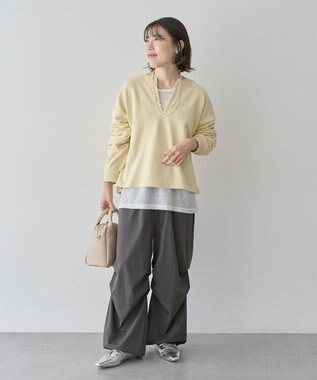 Green Parks 表面感サテンタックパンツ Charcoal Gray