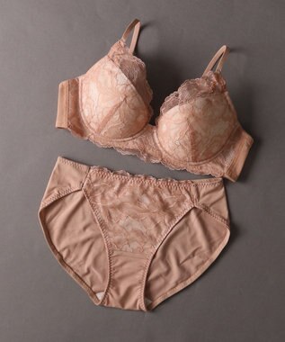 Wing ブラジャー 立体感のあるバストをメイク ふっくらデコルテ きれいな谷間 ブラのズレ・浮きを軽減 【ハイライトブラ】 ブラ CB4001 ウイング／ワコール ベージュ