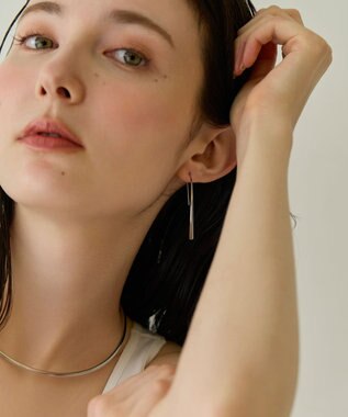 Phoebe 〈金属アレルギー対応〉エアリーフックピアス　シルバー　ステンレス シルバー