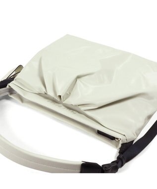 PELLE BORSA ギャザーショルダー Cheers チアーズ 4675 アイボリー