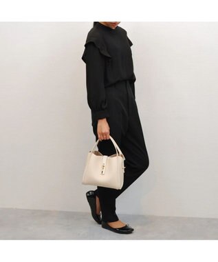 UNBILLION cachecache 3レイヤーヒネリ金具2wayトート アイボリー