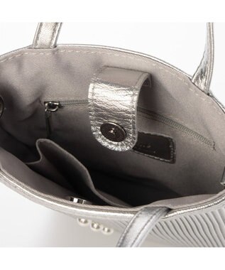 UNBILLION 【テレビ ドラマ着用アイテム】ペルケ perche / シーププリーツパール付き2wayミニショルダー シルバー