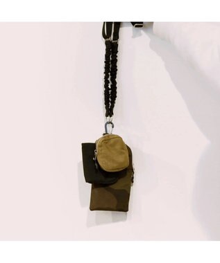 UNBILLION cachecache バンジーコードナイロンスマホショルダー カモ