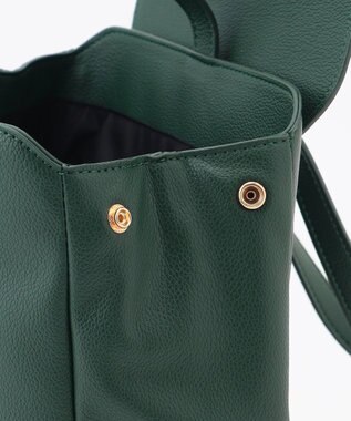 LA BAGAGERIE フロント金具デイリーリュック グリーン