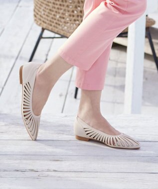 Tiaclasse 【小倉優子さん着用・フラット&ヒール2TYPE】ケージデザインシアーパンプス フラット：ベージュ