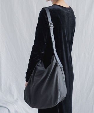 Atelier nuu ssent トートショルダー ブラック