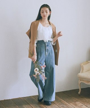 earth music&ecology ＳＥＴ２点ラッフルレースブラウス＋キャミソール Off White