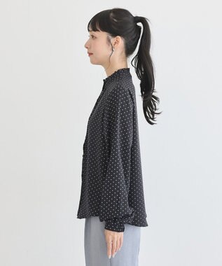 earth music&ecology フリルピンタックブラウス Dot Black