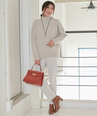23区 【CLASSY.12月号掲載】TRストレッチギャバ テーパード パンツ ライトベージュ