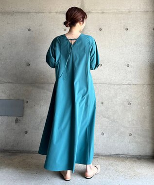 UNFILO 【撥水/シワになりにくい】FINE MOVE ランタンスリーブワンピース グリーン