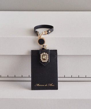 Maison de FLEUR バイカラービジューリールパスケース Black