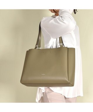 LA BAGAGERIE 【ドラマ衣装提供商品】シンプルA4トートバッグ カーキ