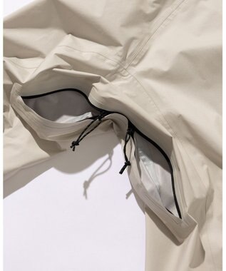 JOSEPH ABBOUD MOUNTAIN 【軽量/撥水/防風/透湿防水素材/JAPANファブリック/男女兼用】　　マウンテンシェルパーカーコート アイボリー系