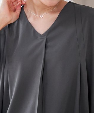 Tiaclasse L 【洗える】ストレッチタフタタックチュニックブラウス チャコールグレー