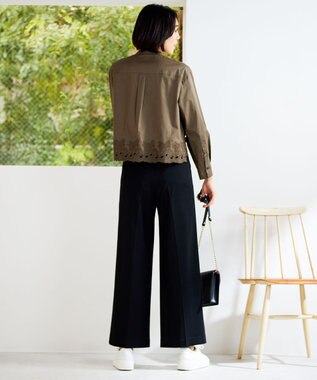 自由区 【洗える】裾刺繍エンブロイダリー ブラウス カーキ