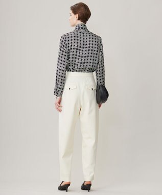 ICB 【洗える】T/Wベネシャンストレッチ カーブパンツ アイボリー系