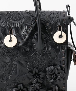 GRACE CONTINENTAL Motif Maestra ブラック