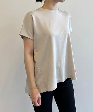 UNFILO 【シワになりにくい】BEAUTY FORM バックフレアTシャツ ベージュ