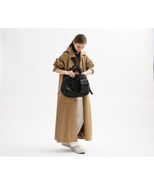 genten ゴートシュリンク かぶせ付ショルダーバッグ クロ