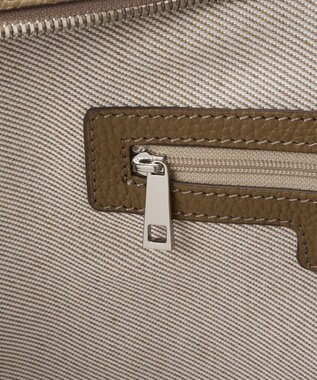 IACUCCI アミーカ CERVO サンドベージュ