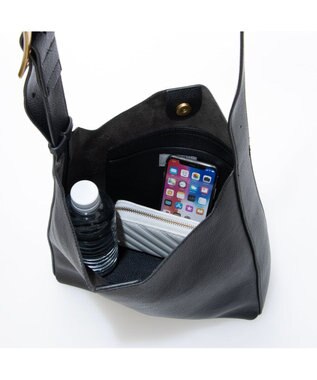 UNBILLION カシュカシュ cachecache / バックルディテールワンショルダー ブラック