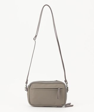 Y'SACCS ナイロン×リサイクルレザー　コンビマルチポシェット グレージュ