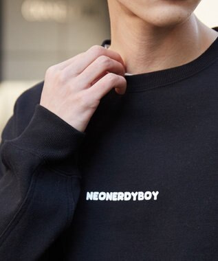 WEGO 【ユニセックス着用ITEM】THEBOYエルボーパッチクルーネックPO ブラック