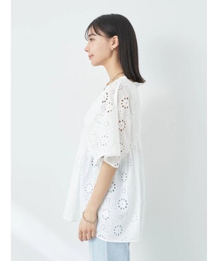 earth music&ecology コットンレースＶネックブラウス Off White