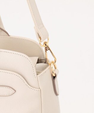 ANY SIS 【2WAY】ベルトバックルラウンドミディトート バッグ アイボリー