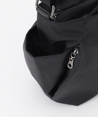 Y'SACCS 【ナイロンタフタ】トラベルショルダー mini ブラック