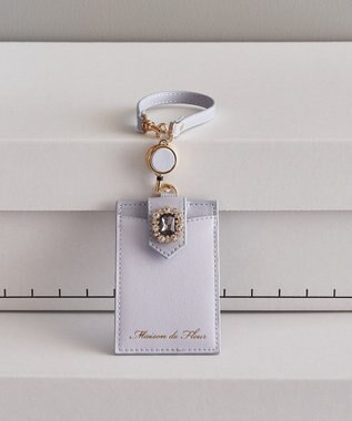 Maison de FLEUR バイカラービジューリールパスケース Grayish Blue
