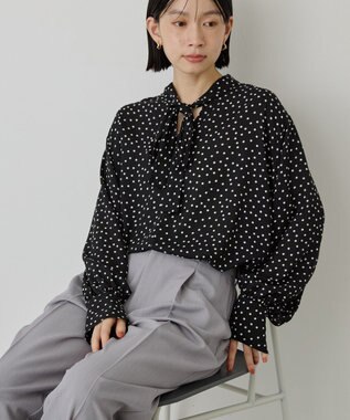 AMERICAN HOLIC 【イージーケア】ドット柄ボウタイブラウス