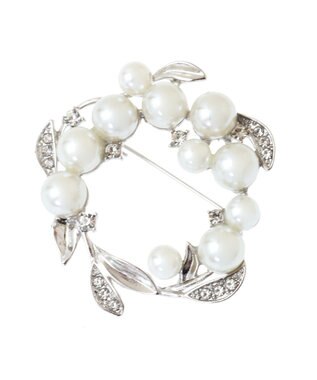 Green Parks ｅｖｅｒｙ　ｗａｌｋ．パールリーフブローチ Silver