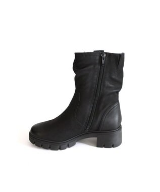 Pointer 本革ミドル丈ブーツ ブラック