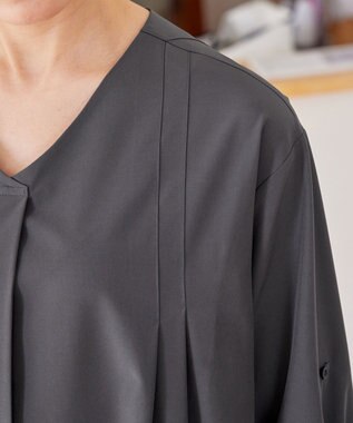 Tiaclasse L 【洗える】ストレッチタフタタックチュニックブラウス チャコールグレー