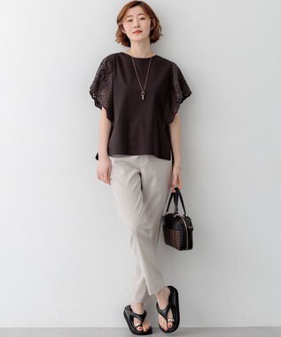 23区 【先行予約/CanCam掲載】リネンレーヨンストレッチ テーパード パンツ ベージュ系