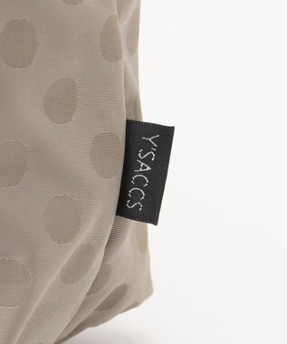 Y'SACCS ドットジャガードポーチ付きトートバッグ ライトグレー