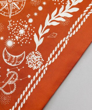 AURORA Beaurance （ビューランス）シルクツイル トライアングルスカーフ(リング付き) オレンジ