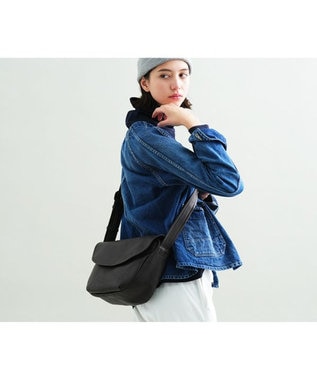 ゴートベーシック フラップショルダーバッグ / genten | ファッション 