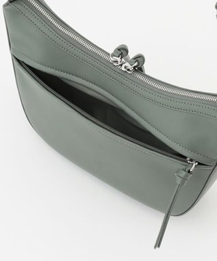 Y'SACCS ハーフムーンボディショルダーバッグ グリーン