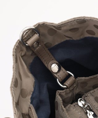 Y'SACCS ドットジャガードポーチ付きトートバッグ ライトグレー